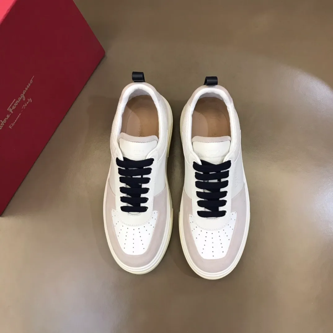 p420 "Salvatore Ferraga**" men's low-cut fashion sneakers. This casual shoe has a novel structure and is made of soft calfskin. The contrasting color elements on the upper highlight the bold and avant-garde atmosphere. The first-layer cowhide lining is high-end and comfortable. Energetic and fresh, these shoes can be worn with casual looks or add a touch of street style to elegant trousers.  Size: 38-44